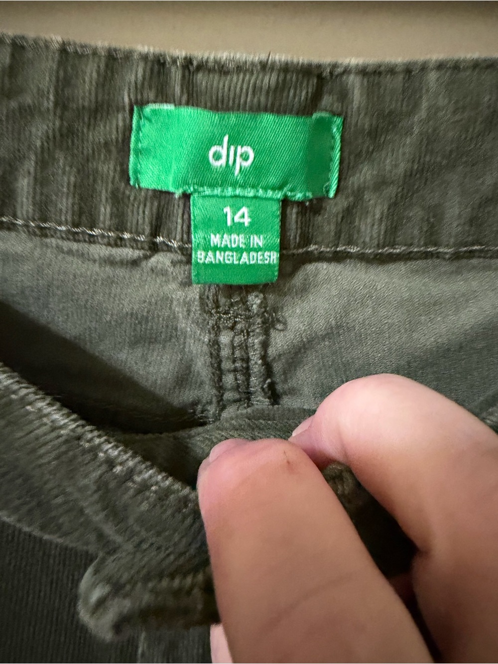Dip Women’s Olive Green Slim Corduroy Jeans 14 soft cozy stretchy euc - Picture 4 of 8